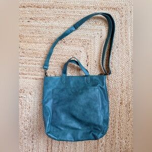 Thirty-one Vegan Leather crossbody bag.